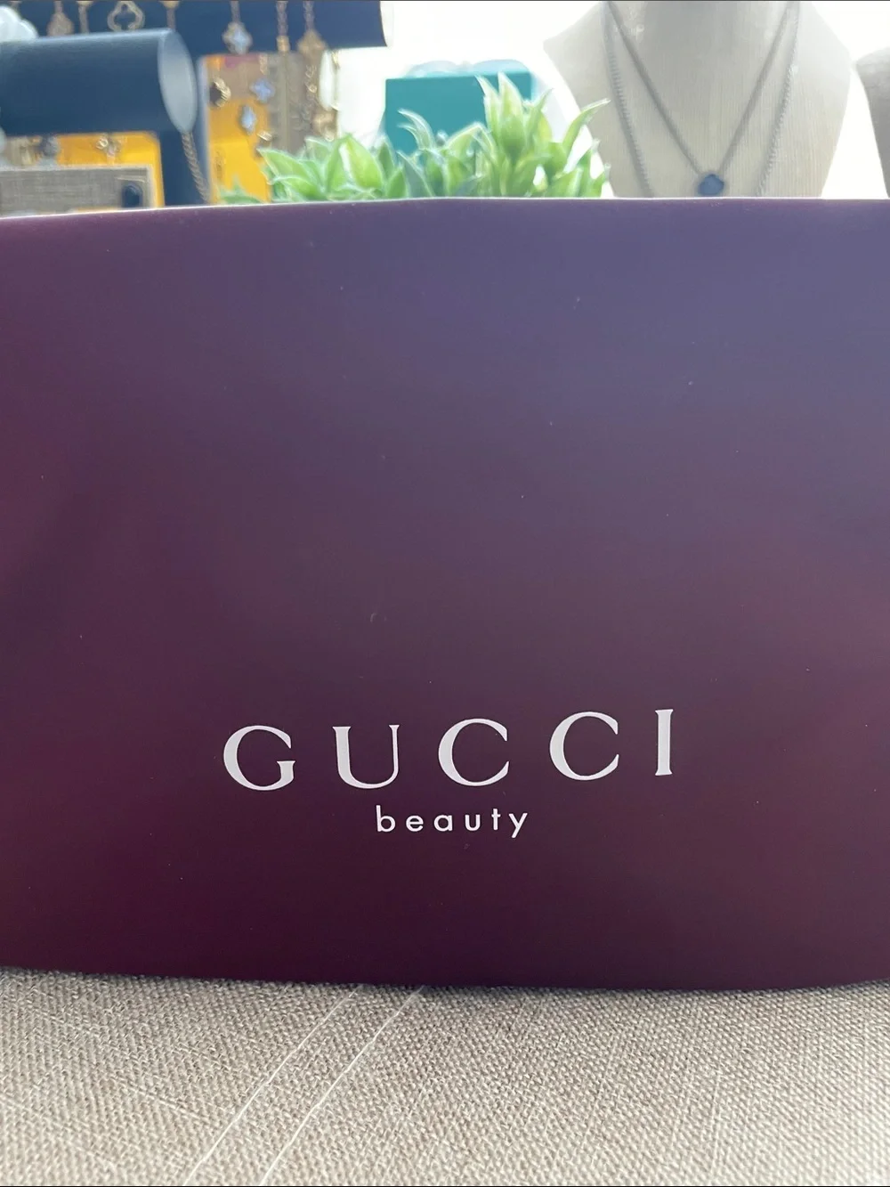 ✨Gucci Beauty Burgundy Makeup Pouch✨NEW